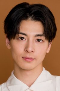 Такасуги Махиро (Takasugi Mahiro)